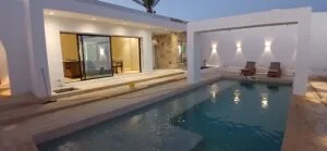 Villa Opale — Piscine, Piscine et façade | Ethic Village Djerba