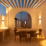 Villa Opale — Terrasse, salle à manger extérieure, table et chaises, barbecue | Ethic Village Djerba