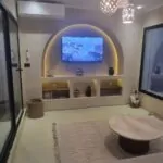 Villa Opale — Salon, TV, Canapé et table basse | Ethic Village Djerba