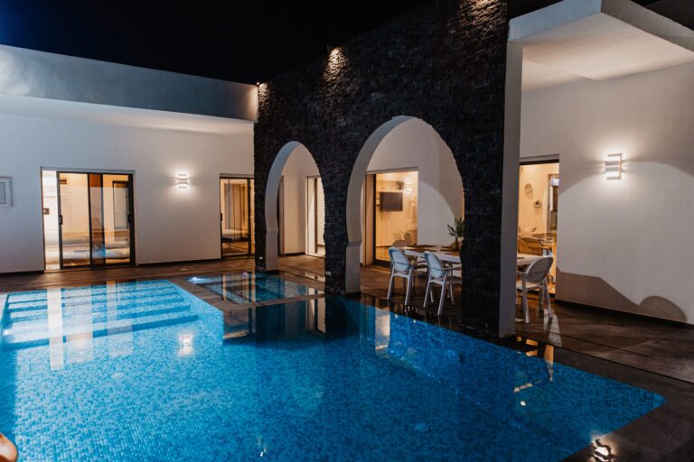 Villa Diamant — Terrasse, Piscine, jacuzzi  et salon de Jardin | Ethic Village Djerba