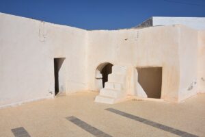 Matmata — Architecture traditionnelle blanche | Excursion Djerba